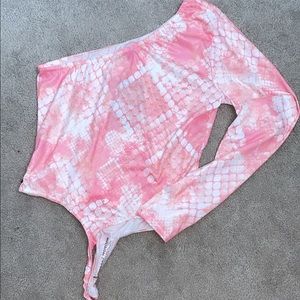 PRETTYLITTLETHING BODYSUIT